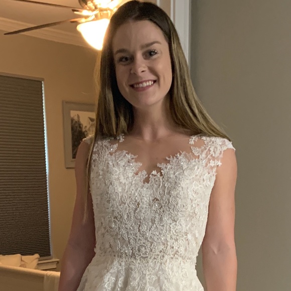 Essence of Australia Wedding Dress